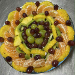 Plateau de fruits coupé